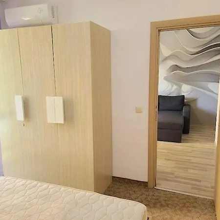 Tarsis Private Apartament סאני ביץ'