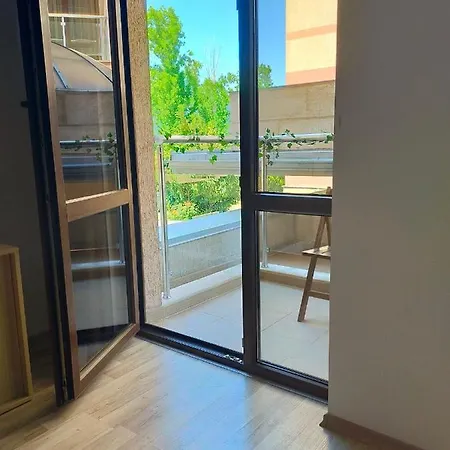 Tarsis Private Apartament מלון *