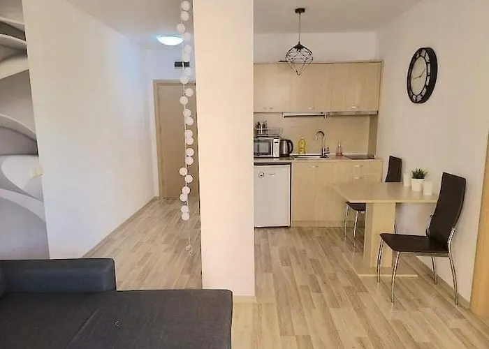 Hotel Tarsis Private Apartament *