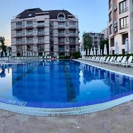 מלון Tarsis Private Apartament *
