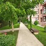 ホテル Tarsis Private Apartament サニービーチ